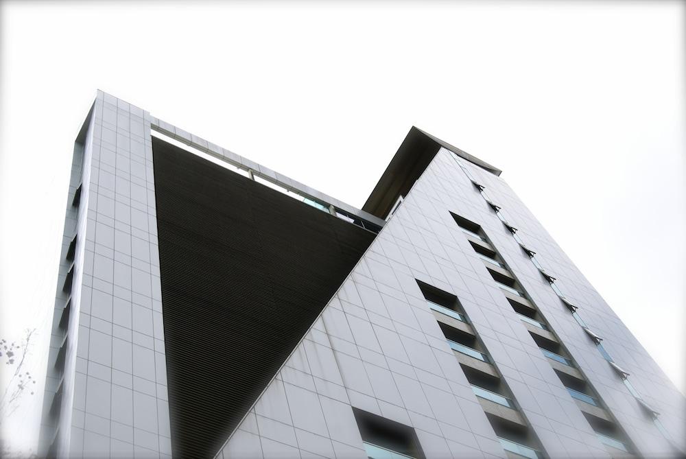 בלו הוריזונטה San Diego Suites Lourdes - Oficial מראה חיצוני תמונה